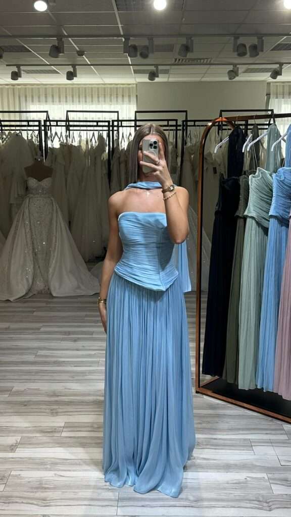 Aluna Dress - Babyblau