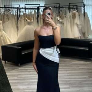 Azelya Dress - Schwarz