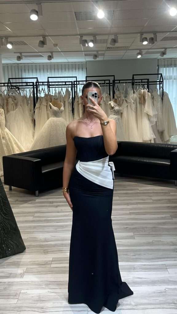 Azelya Dress - Schwarz